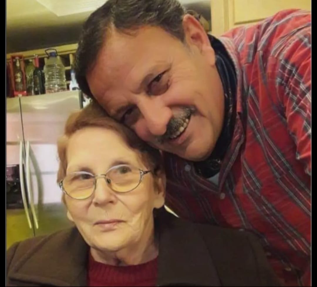 Con profundo dolor y congoja recibimos la triste noticia del fallecimiento de doña Nena, mamá de nuestro Gobernador <a href="/QuintelaRicardo/">Ricardo Quintela</a>. 
El saludo a toda la familia y deseos de pronta resignación por tan irreparable perdida. QEPD🙏🙏🙏🙏