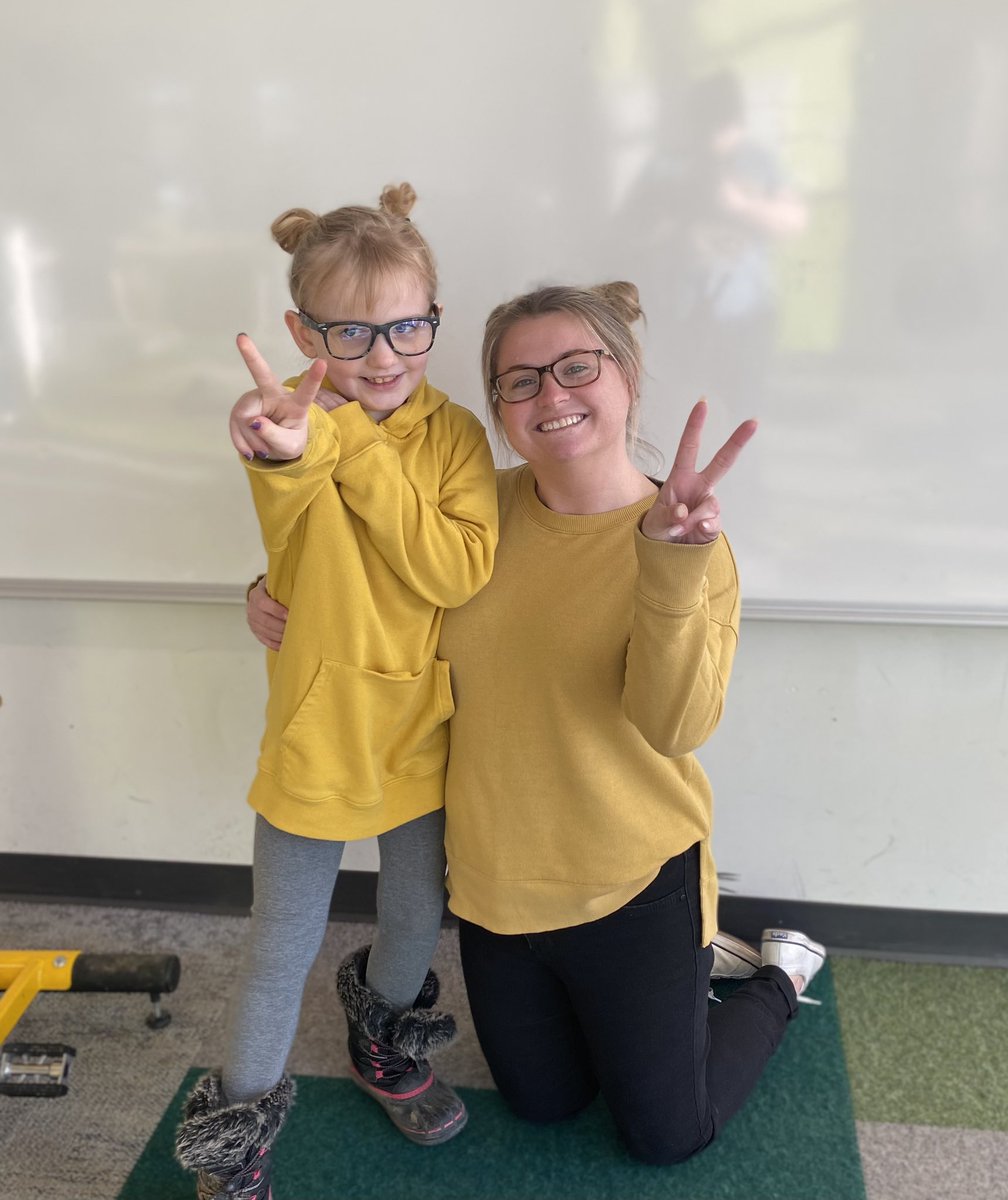 Cassie Lindsay tweet media