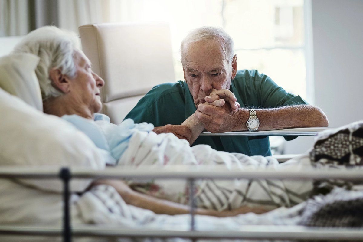AARPNY's tweet photo. . @GovKathyHochul's $2.5MM cut to #LTCOP program is failing aging NYers! @CarlHeastie @AndreaSCousins an add'l $15MM is needed in state budget to ensure #longtermcare residents receive quality care they deserve. Our loved ones are counting on your support! https://t.co/X3p4leF4LD https://t.co/Lsfyw41DUe