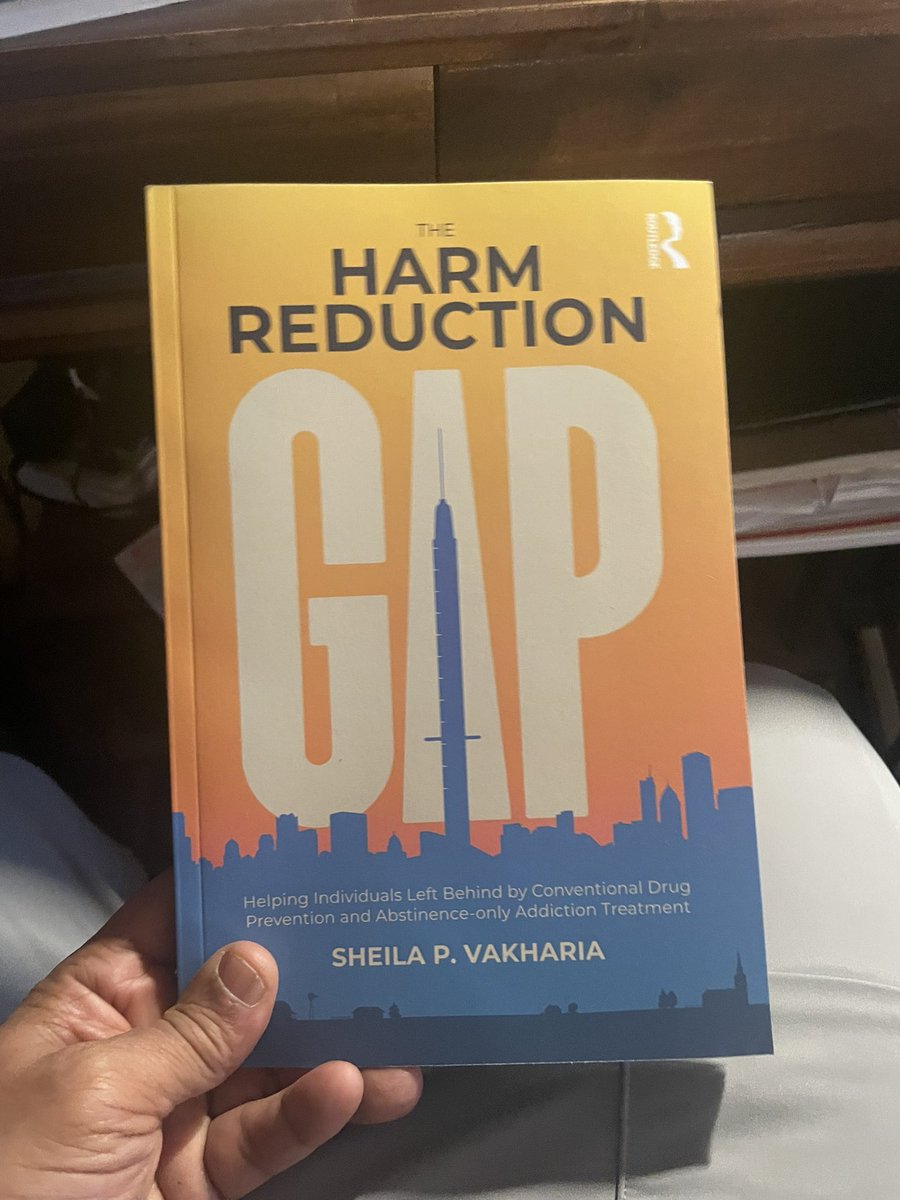 Outstanding addition to my Harm Reduction library and 🧠 brain. Have to get another one to mark up. Really enjoyed the flow of the writing. Chapters 5&6 were especially well written. #harmreductionworks