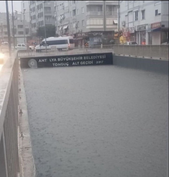 Tonguç yüzme havuzu yaza hazır tüm Antalyalılara hayırlı olsun. 2017 yılında yapıldı ama anca doldu.