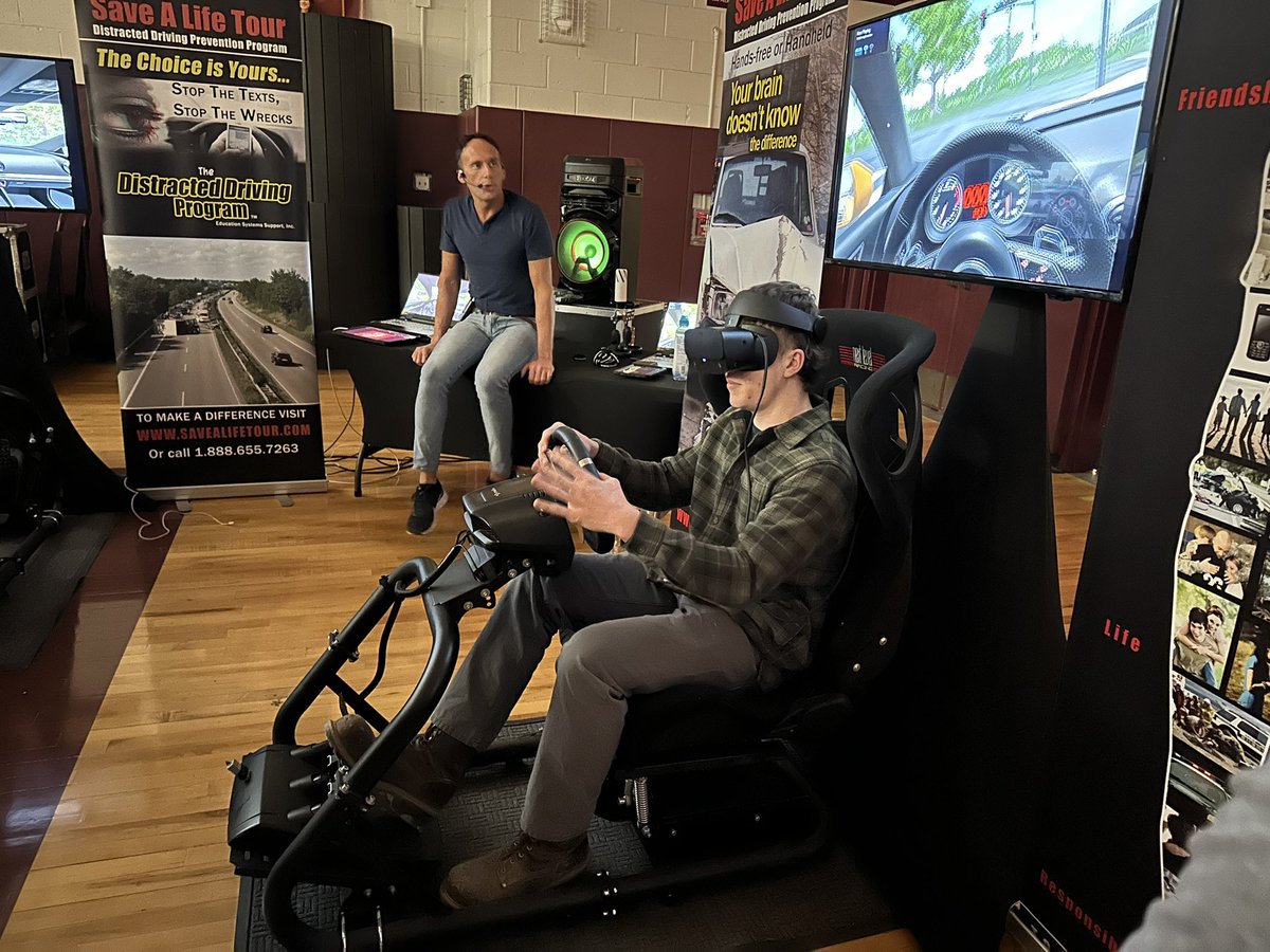 FFCS high school students learning about the dangers of distracted and impaired driving. Special thanks to Save A Life Tour for engaging today’s students to become safer drivers on New York’s roadways. @FFCSsupt