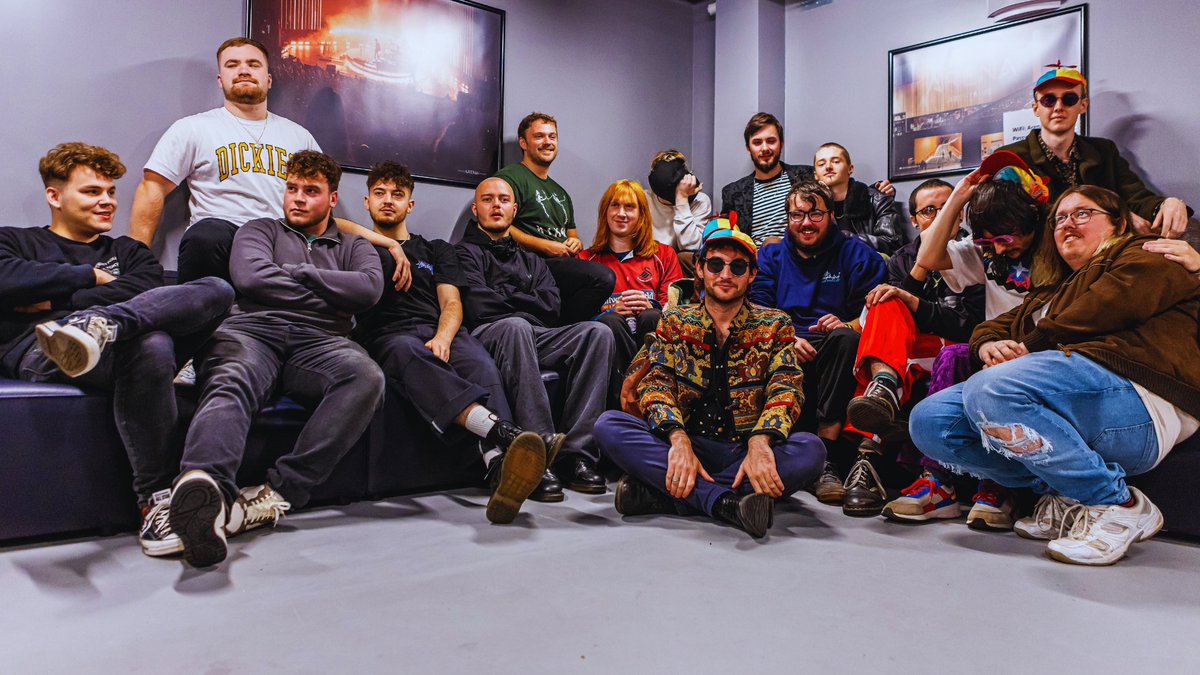 Buzz Magazine (@buzzmagwales) on Twitter photo Highlighting the <a href="/ArenaSwansea/">Swansea Building Society Arena</a> House Party on Sat 24 Feb featuring <a href="/buzzardbuzzard/">Buzzard Buzzard Buzzard</a>, <a href="/FlxGrey/">Grey FLX</a>, <a href="/kikkersuck/">Kikker</a>, <a href="/pseudocoolmusic/">pseudocoolmusic</a>, <a href="/monetbanduk/">Monet Band</a>, <a href="/mojojnr/">Kebatogetse Mojo</a>, <a href="/onlyrainyrainbo/">Rainyday Rainbow đ</a> and The Fiends. New partnership with <a href="/musicvenuetrust/">Music Venue Trust</a> promotes grassroots music venues.
swansea-arena.co.uk/shows/the-swan⌠Highlighting the <a href="/ArenaSwansea/">Swansea Building Society Arena</a> House Party on Sat 24 Feb featuring <a href="/buzzardbuzzard/">Buzzard Buzzard Buzzard</a>, <a href="/FlxGrey/">Grey FLX</a>, <a href="/kikkersuck/">Kikker</a>, <a href="/pseudocoolmusic/">pseudocoolmusic</a>, <a href="/monetbanduk/">Monet Band</a>, <a href="/mojojnr/">Kebatogetse Mojo</a>, <a href="/onlyrainyrainbo/">Rainyday Rainbow đ</a> and The Fiends. New partnership with <a href="/musicvenuetrust/">Music Venue Trust</a> promotes grassroots music venues.
swansea-arena.co.uk/shows/the-swanâŚ