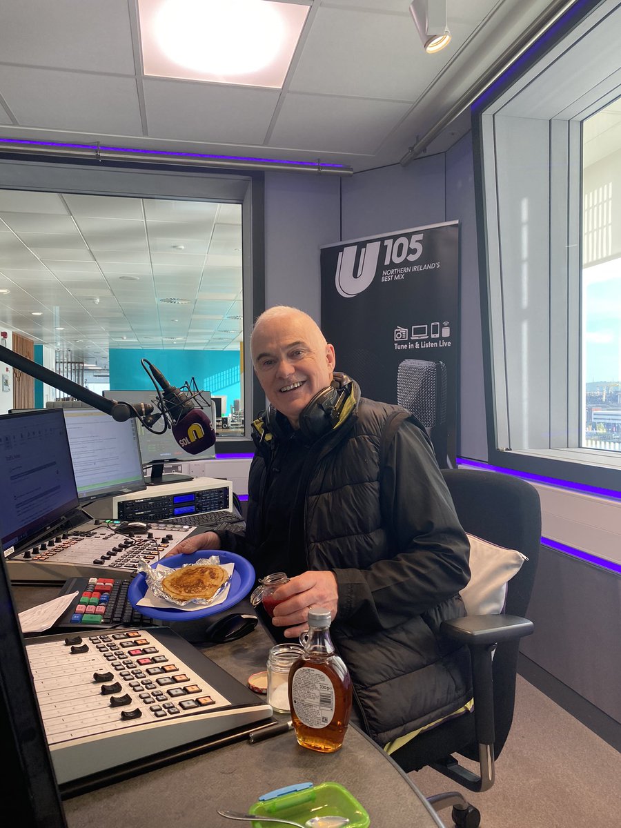 SalHanvey's tweet photo. Made some pancakes for Frank Mitchell today. He ate them while on air and was surprised to find they had no sugar or gluten yet tasted so delicious. It was good fun. 

#pancakes #glutenfree #sugarfree #pancaketuesday https://t.co/88NDzvtIDy