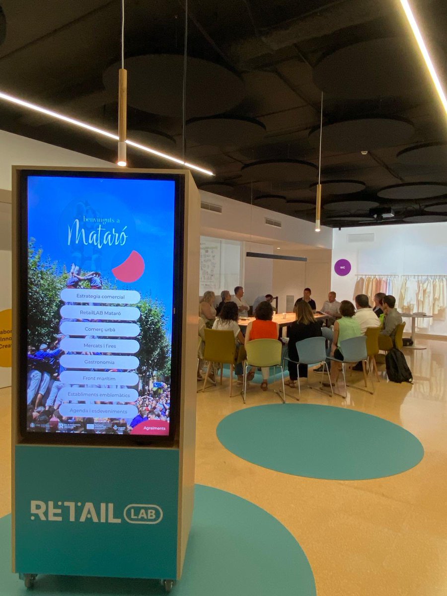 MaVadell's tweet photo. Som pioners en #comprapúblicainnovadora i amb el Centre de Cocreació a #EspaiMataroConnecta #retailab i disposem d’Agent d’Innovació a #mataro https://t.co/sFfniAKpVg