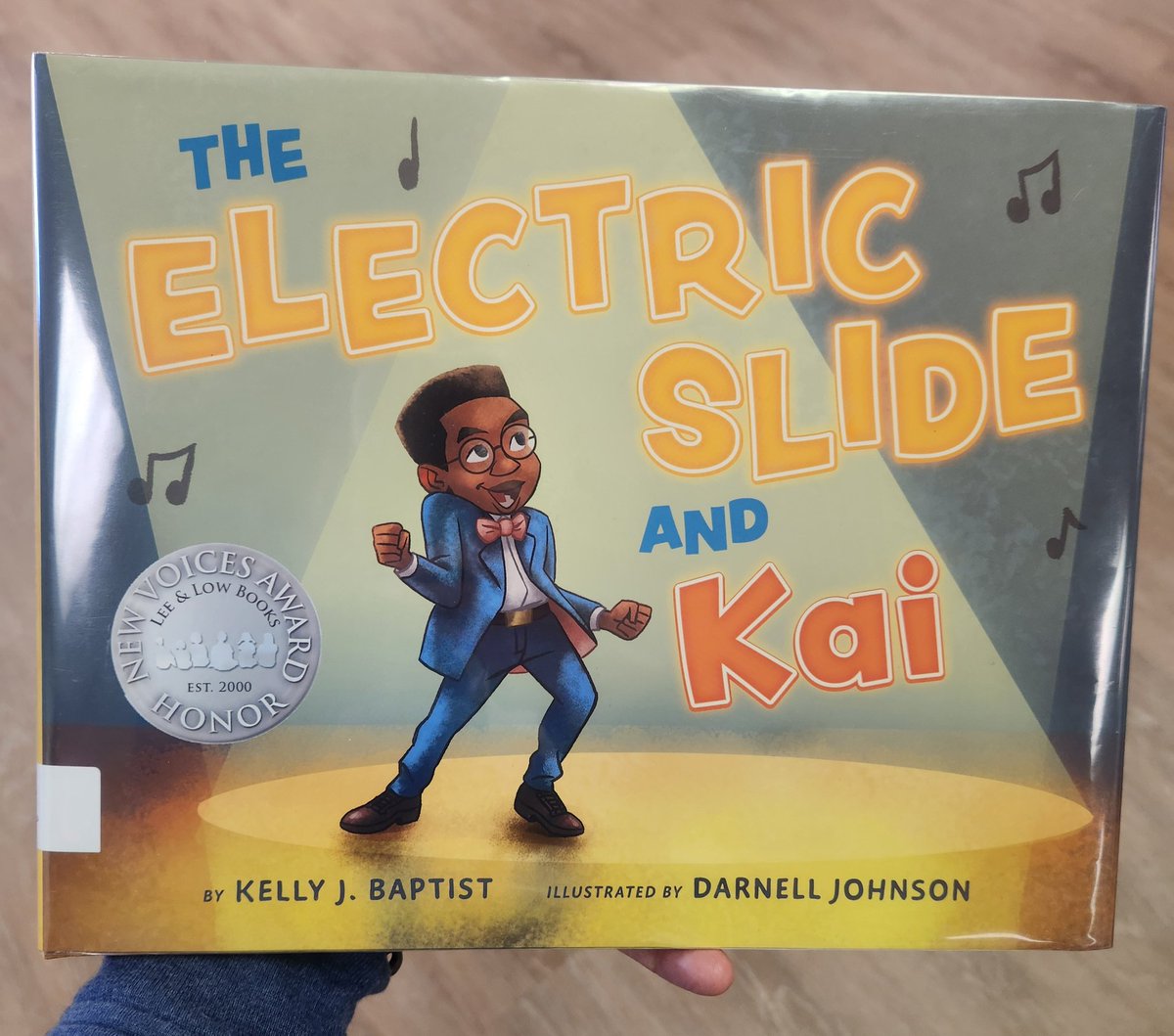 Does it get more fun than this?! We learned the electric slide after reading The Electric Slide and Kai by @kellyiswrite! On the 💯 day of 🏫. #OwnVoices #WeNeedDiverseBooks @HISDLibraryServ @pto_memorial