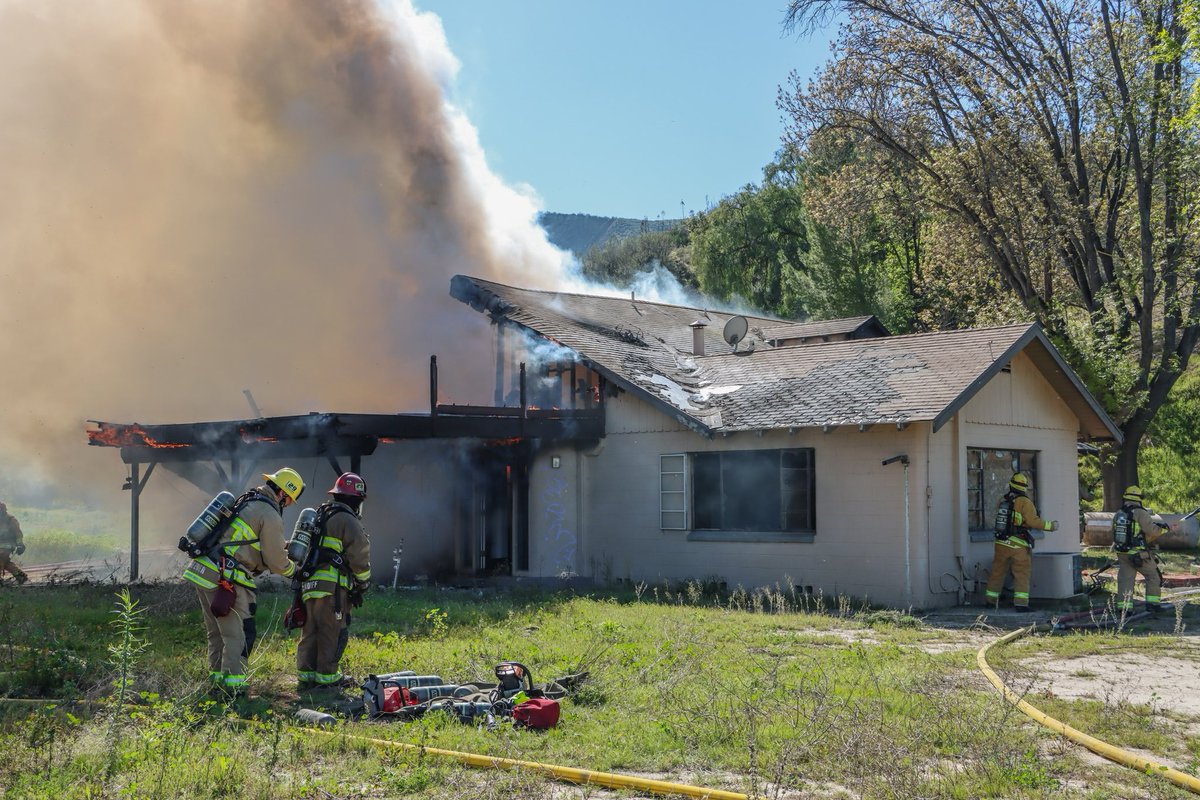 VCFD_PIO's tweet photo. #TorreyFire;
@VCFD
#VCFD
Photo credit: Angel Esquivel https://t.co/QZzCRZaoto