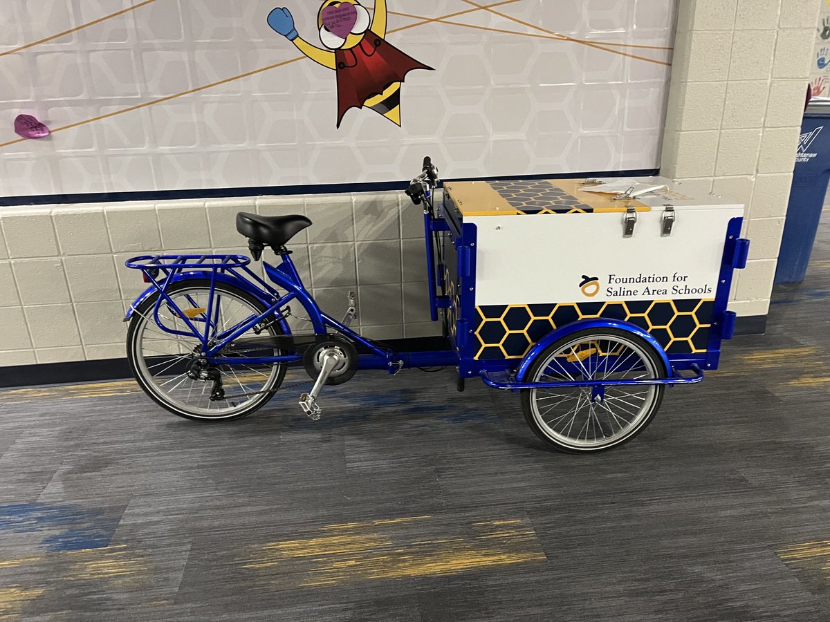 WM_Saline's tweet photo. Look what made its way to Woodland Meadows in time for Pajamas, Pages and Pancakes! #sascompass #wmlearn https://t.co/O990GrscEV