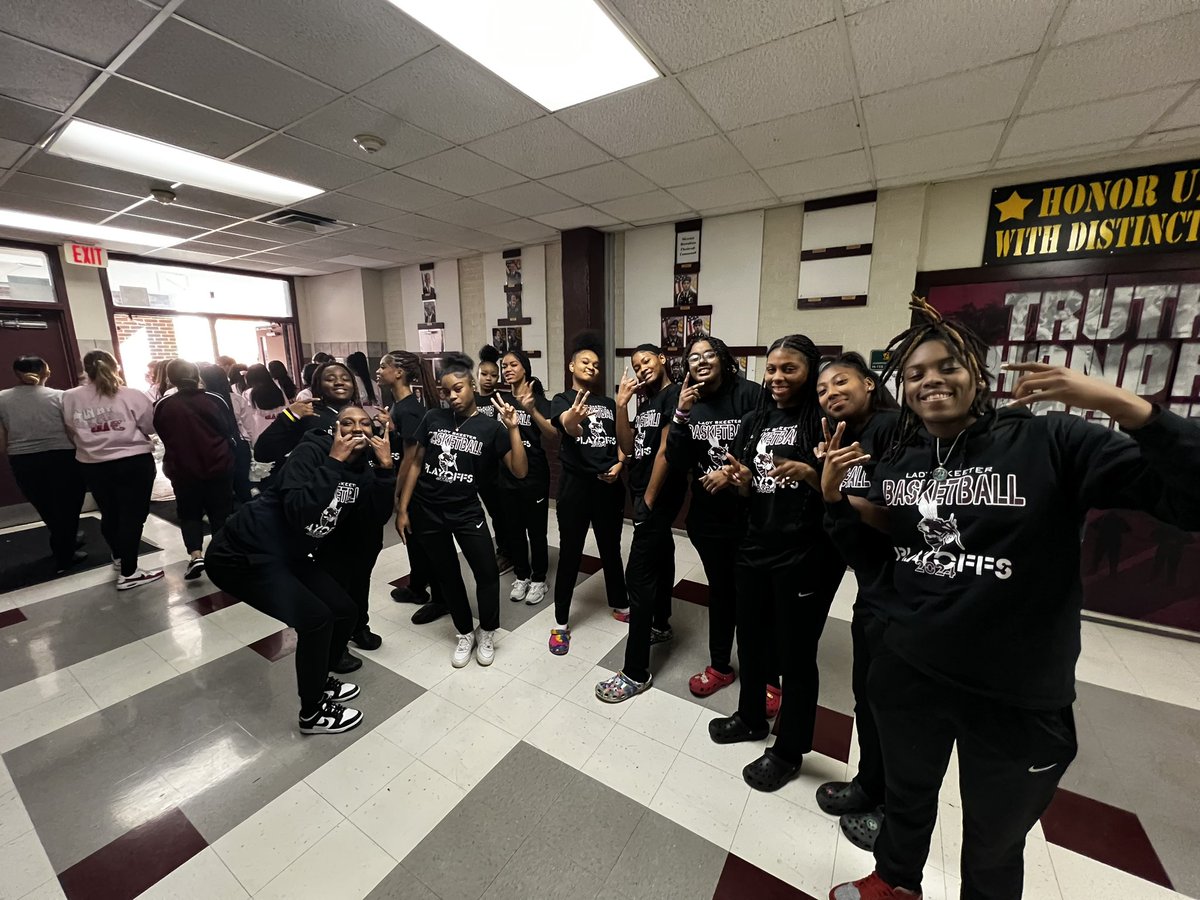 MY PEOPLE!!!! <a href="/KaMyaT25/">KaMya "KT" Thompson</a> <a href="/Kayloni111/">Kayloni11</a> <a href="/KaylaSmolley24/">Kayla Smolley</a> <a href="/SDarensburg2024/">Sanaa Darensburg</a> <a href="/SamiyaMahr/">Samiya Mahr</a> @GleenLyrhic <a href="/MMayes_2025/">Ma’Kayla Mayes</a> <a href="/Laylaj_will/">Layla Williams</a> <a href="/HarrisonMiyah/">J’Miyah Harrison</a> <a href="/ArayahRoss/">arayah “ray” ross</a> @Deehoops_ <a href="/Laniecia_Ford05/">Laniecia Ford</a> <a href="/LadySkeeterBall/">Lady Skeeter Hoops</a> <a href="/JasperCoach/">Coach Jasper E. Manning II</a> <a href="/brayarms4/">Bobby Armstrong III</a> <a href="/Coach_Friscic/">Matt Friscic</a>