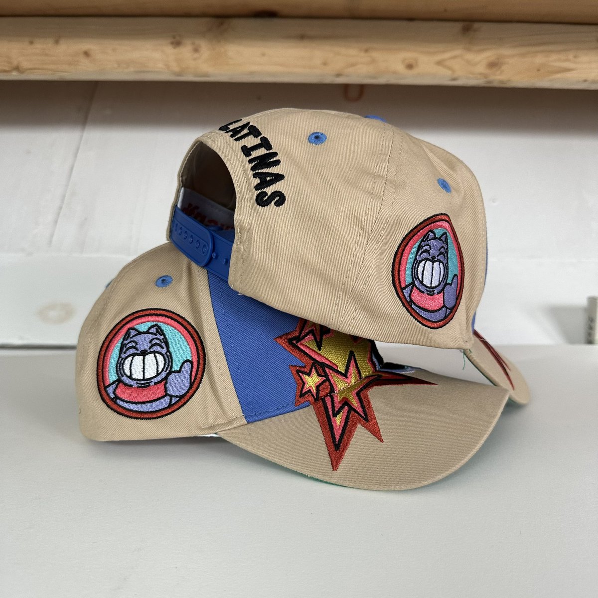 I ❤️ latinas hat 

My new favorite piece of mine, dropping Thursday on my birthday. 

(Giving 3 away to people who like and rt)