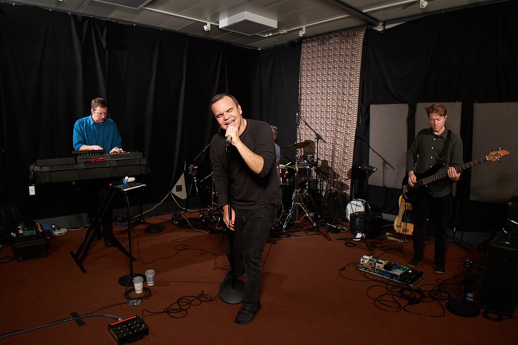 Future Islands stopped by @wfuv to perform new tracks from 'People Who Aren't There Anymore' ❤️💛 Watch the intimate performance here wfuv.org/content/future…