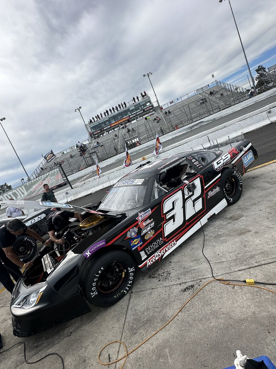 Best of luck to our @allrem_racing driver @treytenlapcevich as he races tonight at @newsmyrnaspeedway in Florida in the asa series car in the #32 @glenn_styres_racing car! 💙🏎️💨 #treytenlapcevich #asaseries #newsmyrnabeachfl