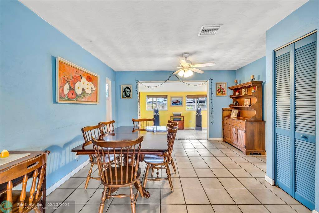 KrisvanGool's tweet photo. 3500 SW 15th Ct, Fort Lauderdale, FL 33312 
Under contract W/ Highest Price, Best terms, every time Guaranteed!

https://t.co/15rbdE8itR https://t.co/6s6GkIRoUD
