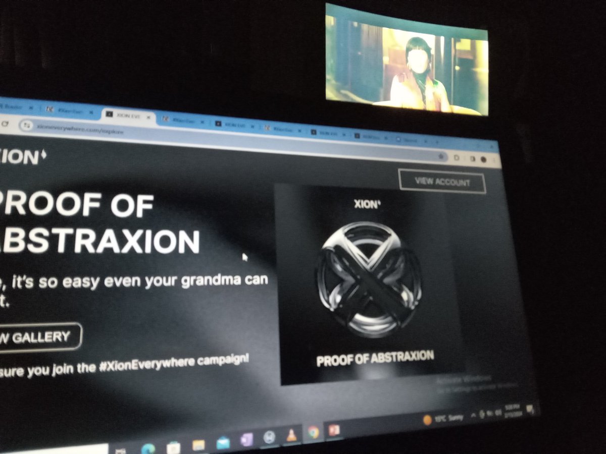 Justin2sweet's tweet photo. #XionEverywhere  we going live https://t.co/mS2ncUDIfS