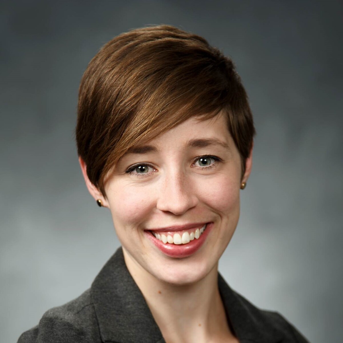 .@SDSUCHEPS and @SdsuEcon welcome @emilycleslie @BYUecon to present: “The Long-Term Economic Effects of DWIs” Join us on Thursday 02/15 at 3,30PM PT in AL 660 or via zoom (sdsu.zoom.us/j/88923406625)