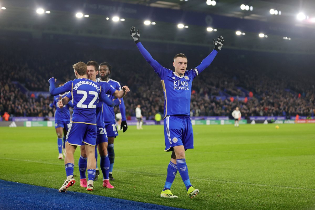 LCFC's tweet photo. There are legends, then there's Jamie Vardy 🐐 https://t.co/q8fWMDan3F
