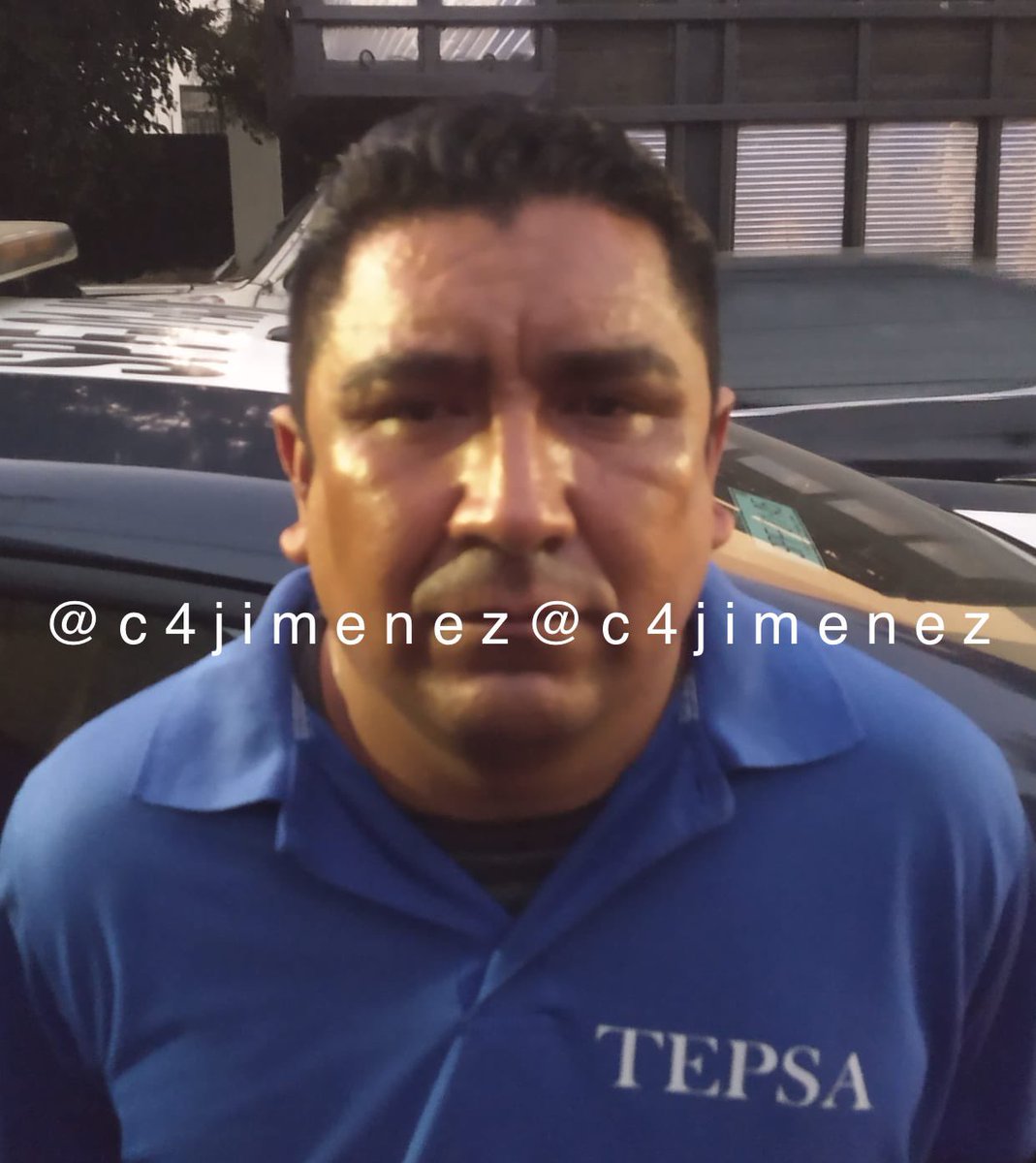 c4jimenez's tweet photo. EMPLEADO d @Tu_IMSS INTENTA ROBAR 1MDP en MEDICAMENTOS
Diego Hdz, operador del Almacén Delegacional Oriente.
Permitió q José Martín y Alfredo López, d la empresa d transportes TEPSA, sacarán más de 2mil medicamentos.
Agentes d @spf_sspc los detuvieron.

El caso en  #C4EnAlerta https://t.co/AmAt73Qkw3