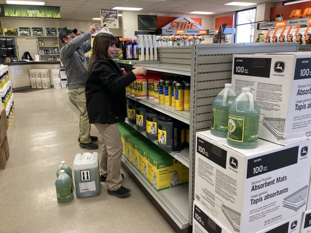 Andy Pasztor 🧼🧽 tweet media