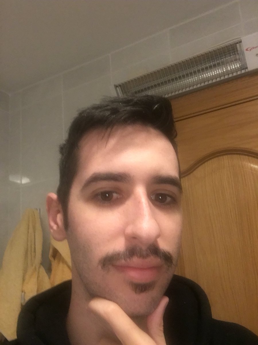 ZoK3R's tweet photo. ⚠️BREAKING⚠️

black el espanolito (famous spanish streamer) and Nicki Nicole are rumored to be dating. https://t.co/dW7kNgqRnz