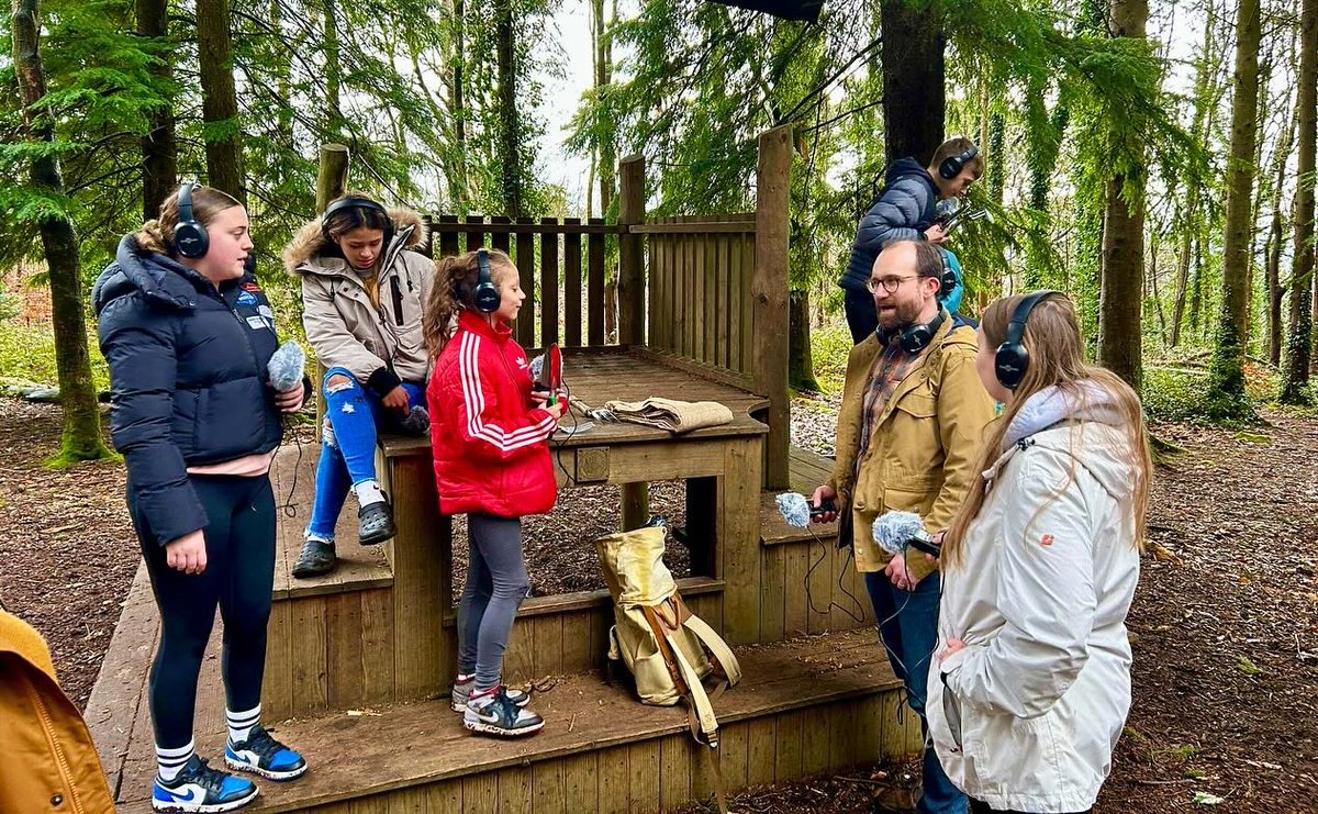 JonoGilmurray's tweet photo. Had a brilliant afternoon at @TyntesfieldNT running a field recording and Foley workshop with a great bunch of young people from the @HeartofBS13 charity - the first stage in the creation of a multichannel sound art installation for Tyntesfield’s beautiful old aviary building. https://t.co/aJCngCrxHo