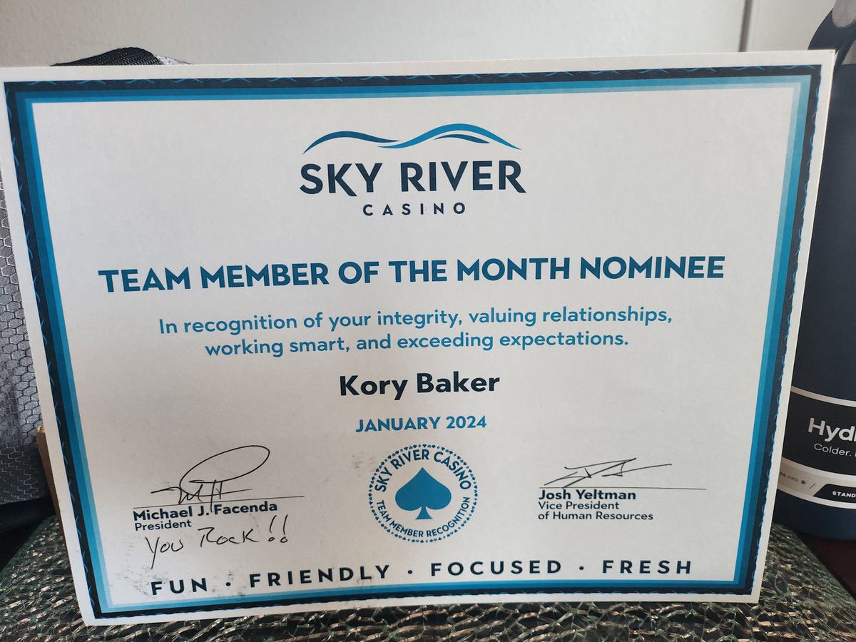 SuperWoman26245's tweet photo. @kamalaharris @jrosenworcel  #korybaker
Got kind of spoiled @ ceremony at my work 2day. I truly love working here &amp; the way they treat us. I've been this exact kind of worker at EVERY casino I've worked at but this 1 is way ahead of all the rest. They treat me really good- 4 PICS https://t.co/soAbHvjALx