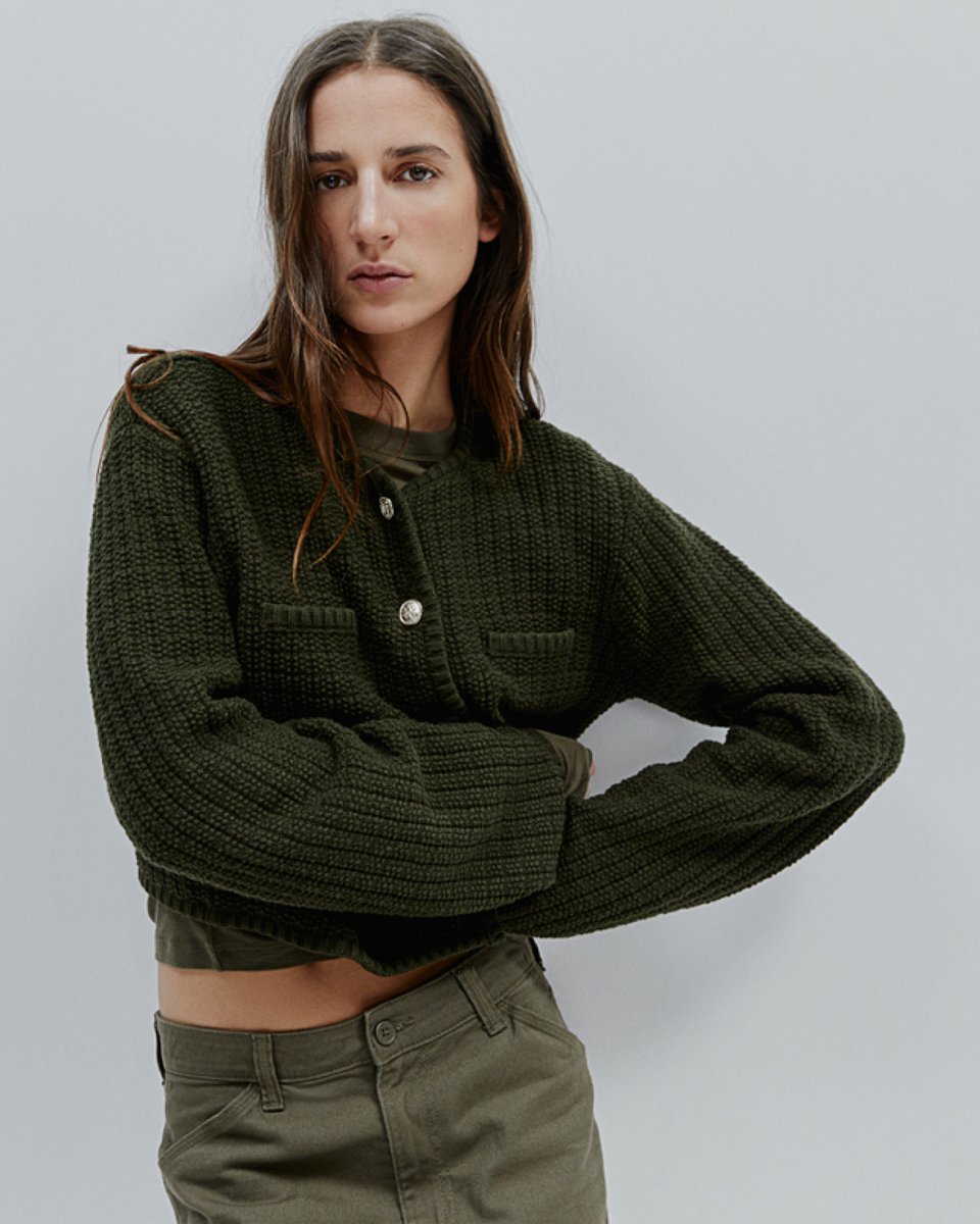 Chic y funcional. Pantalones, camisas con bolsas amplias y cardigans.
hm.info/60124aAw2