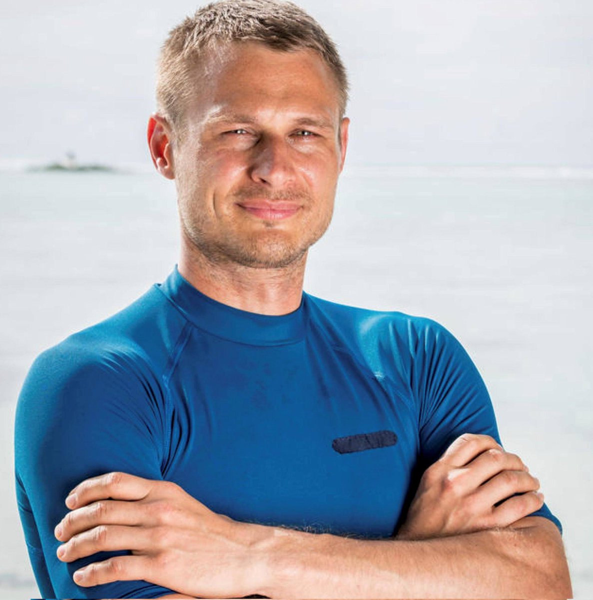 EricPresident1's tweet photo. Freddy avec des outils il te construit un hotel 5 étoiles #KohLanta https://t.co/BgVWyJHaG9