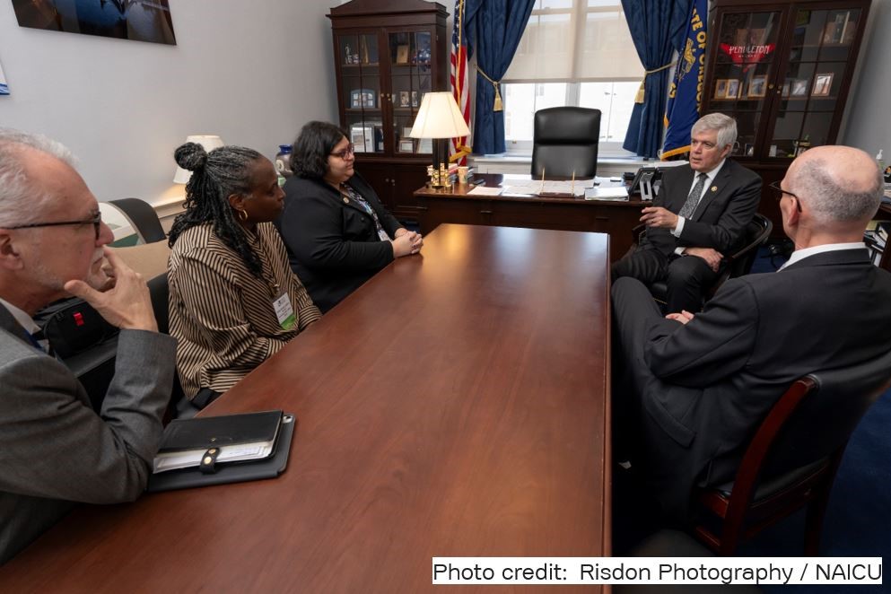 Oregon_Alliance's tweet photo. The Alliance is proud to have joined @NAICUtweets in D.C. for our national advocacy day! We're advocating for policies that support private, non-profit higher education and the students we serve. #oregonprivatecolleges #thinkindependent #doublepell https://t.co/rQ9wQrpeXR