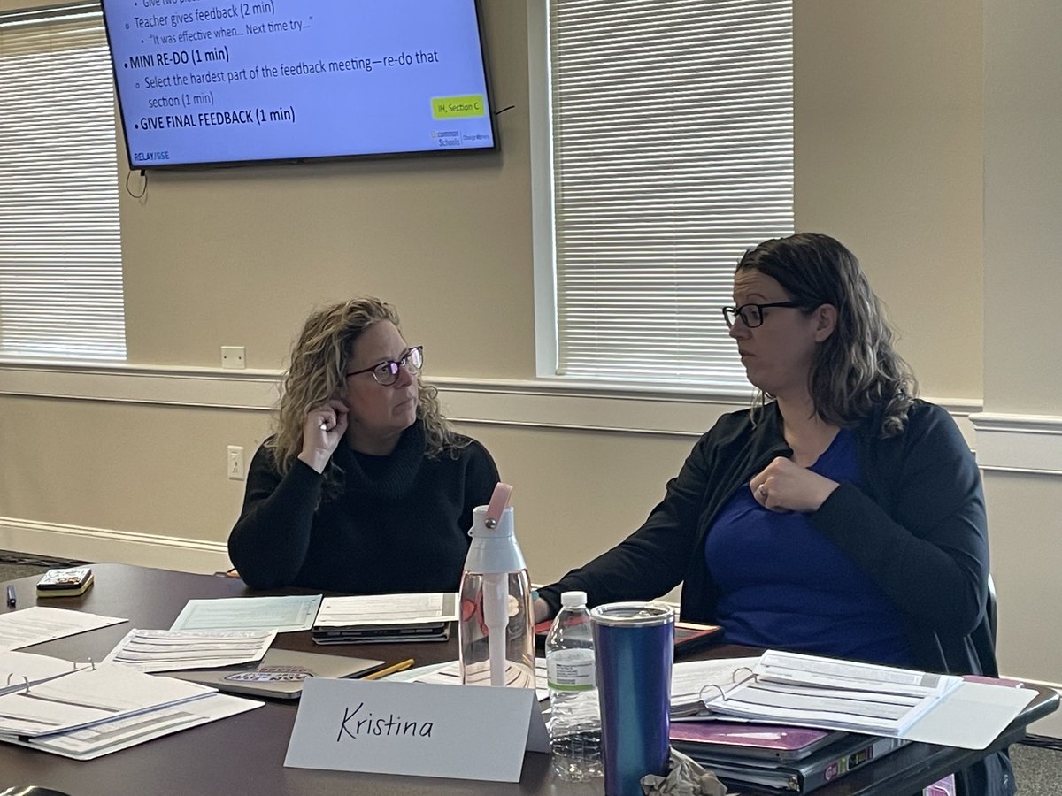 Amy Cummings tweet media