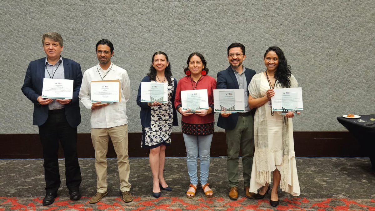 Mexico_TNC's tweet photo. Celebramos junto a @PNUD_Mexico el arranque de 6 iniciativas que serán apoyadas para fortalecer la conservación en el sur-sureste de 🇲🇽 con la participación de @USAmbMex @ConsuladoUSAMer y representantes de 7 estados de la región, con el apoyo de @USAIDMX https://t.co/FYLSrWSe3m https://t.co/7EYbkRpdCh