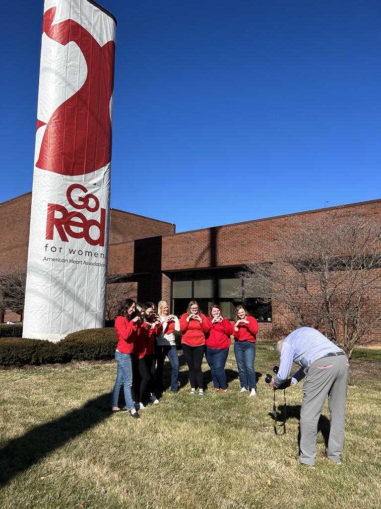 priceweber's tweet photo. PriceWeber's belltower is dressed to impress for #AmericanHeartMonth! ❤️
Our agency is proud to collaborate with @heartkentucky again to help raise awareness about cardiovascular disease in women. Join us and #GoRedForWomen this month! https://t.co/dQ3UKOA5ob