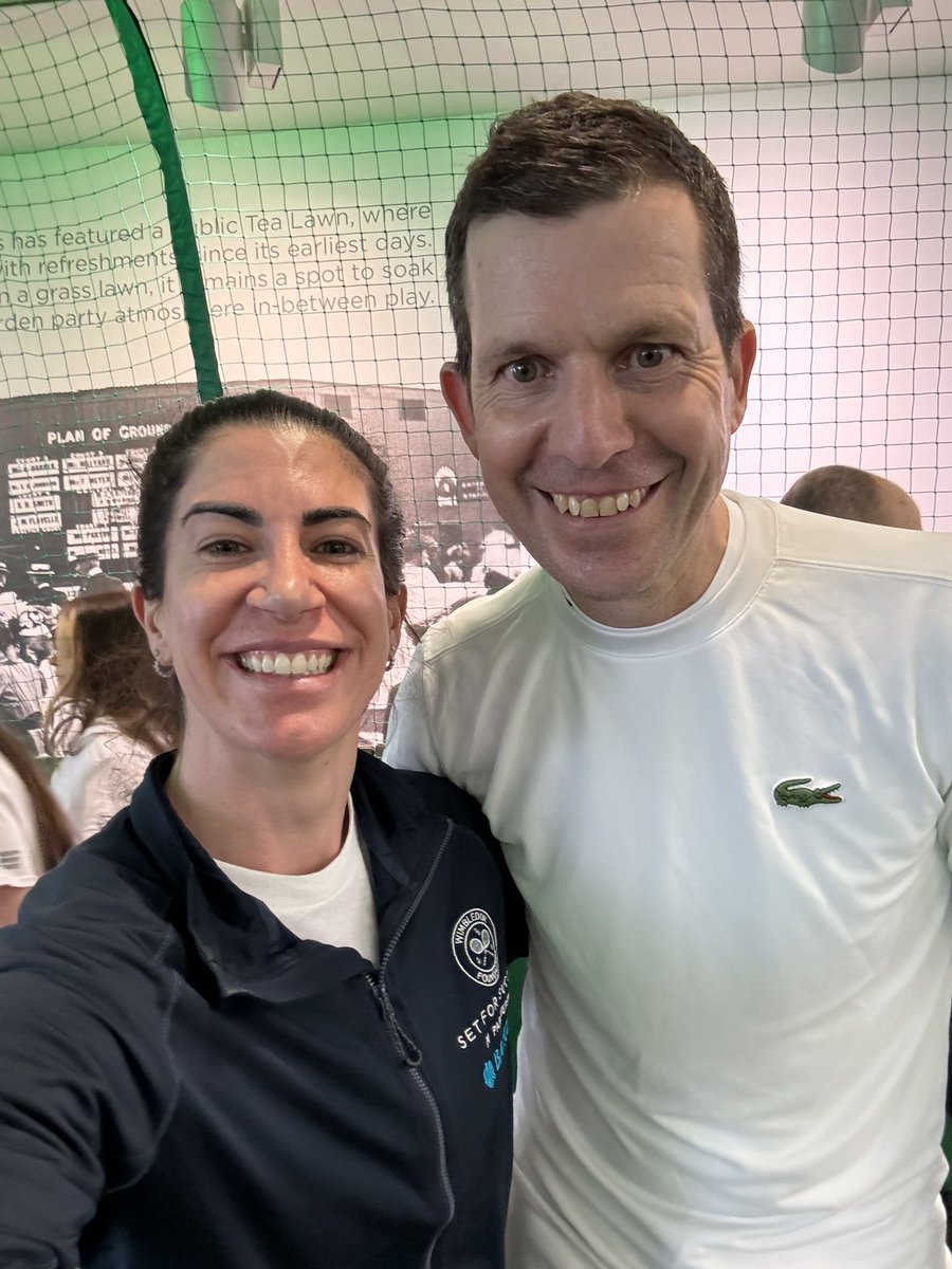 A fantastic day hosting the #SetforSuccess Inspiration Day @Wimbledon! A huge thanks to everybody for making it such a memorable event! 🎉 Also, SO awesome to meet legend @TimHenmanFDN & see him deliver a tennis session to our young people 👏 @WimbledonFdn @YouthSportTrust