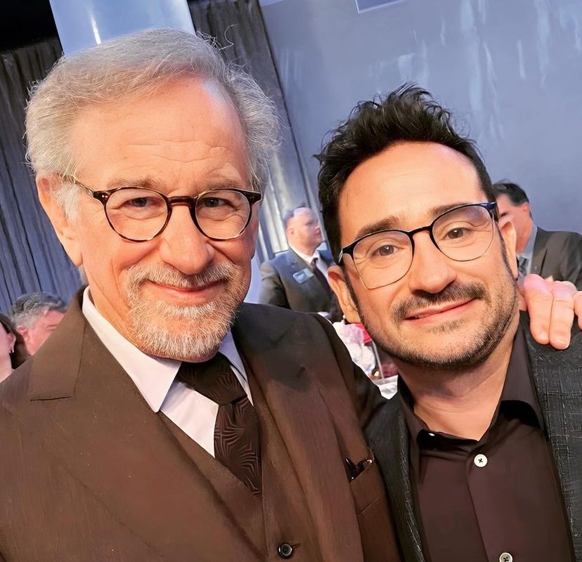 Spielberg ha sido de los primeros en felicitar a <a href="/FilmBayona/">JA Bayona</a>  por los Goyas de La Sociedad de la Nieve y el director lo celebraba con este selfie lleno de talento cinematográfico ¡Así da gusto!