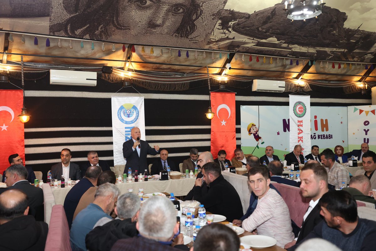 Erzurum HAK-İŞ’e bağlı Hizmet-İş Sendikamızın hazırlamış olduğu programda hemşehrilerimizle bir araya geldik. 

Alınteri ve emekleriyle ülkemize değer katan, milletimizin refahı ve kalkınmasında en büyük paya sahip olan bütün işçilerimizin ve emekçilerimizin her daim yanındayız.