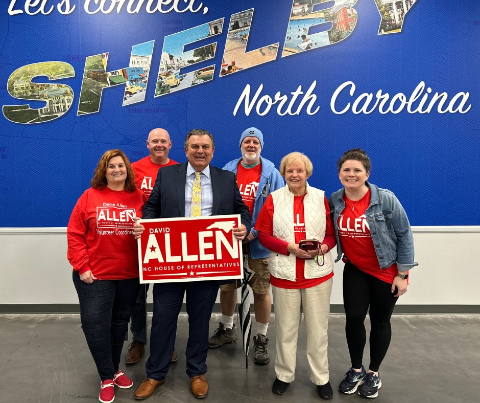 🙏 Thank you so much to some of our fantastic volunteers for coming out for the forum last night in Shelby! 😊 

#ncga #ncpol #ncgop #allenfornchouse #clevelandcountync #rutherfordcountync #nchouse111