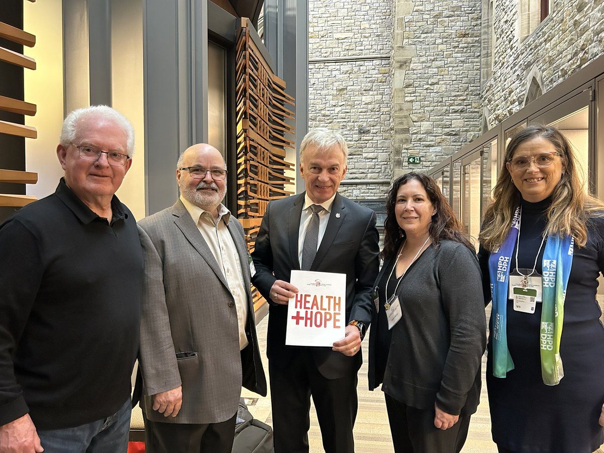 SeanCaseyLPC's tweet image. Today, I met with the @HealthCoalition to discuss how we can continue to defend and improve our public healthcare system. It was great to see Leo Broderick, a long-time social justice advocate for PEI. 

 #healthandhope