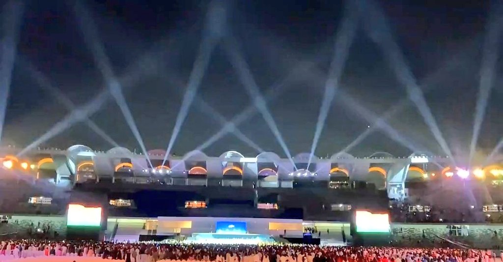 ProfSRK's tweet photo. PM Modi Ji spoke in Arabic at Ahlan Modi in UAE.
India's UPI will be interlinked with UAE's AANI. This will facilitate seamless cross-border transactions between 2 countries.
New CBSE office will open in UAE.
#AhlanModi #AhlanModi2024 #ModiInUAE #ModiJiInUAE #ModiHaiToMumkinHai https://t.co/jfnzZjtMpX