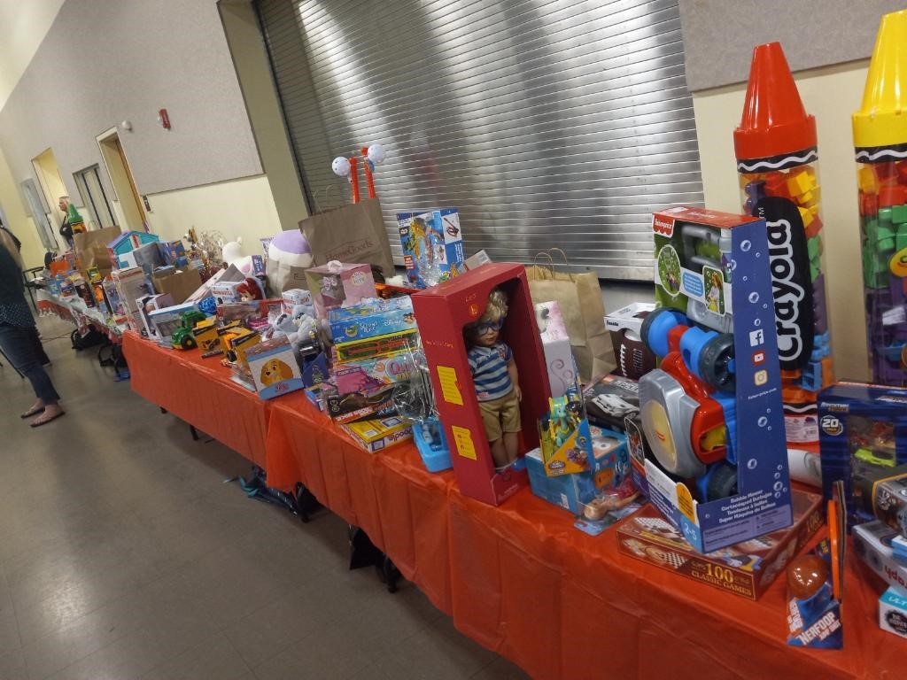 The Atlantic County Pops Concert at Cygnus Creative Art Center in EHT was a hit! Nearly 400 attendees and toy donations reminiscent of Toys-R-Us. Special thanks to Lou &amp; Mark Kadetsky and team! #AtlanticCountyPops #HolidaySpirit