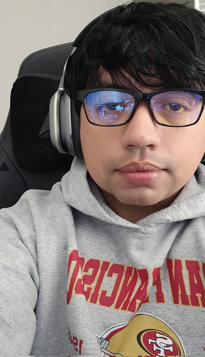Fatal_Knight_'s tweet photo. Got a haircut after growing it for months, feels nice to be back like this again, and now ya'll can see my 5 head 😂 https://t.co/J3Tz7bl3xU