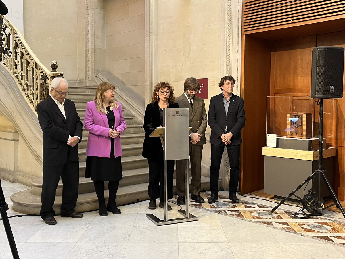 Palau Robert tweet media