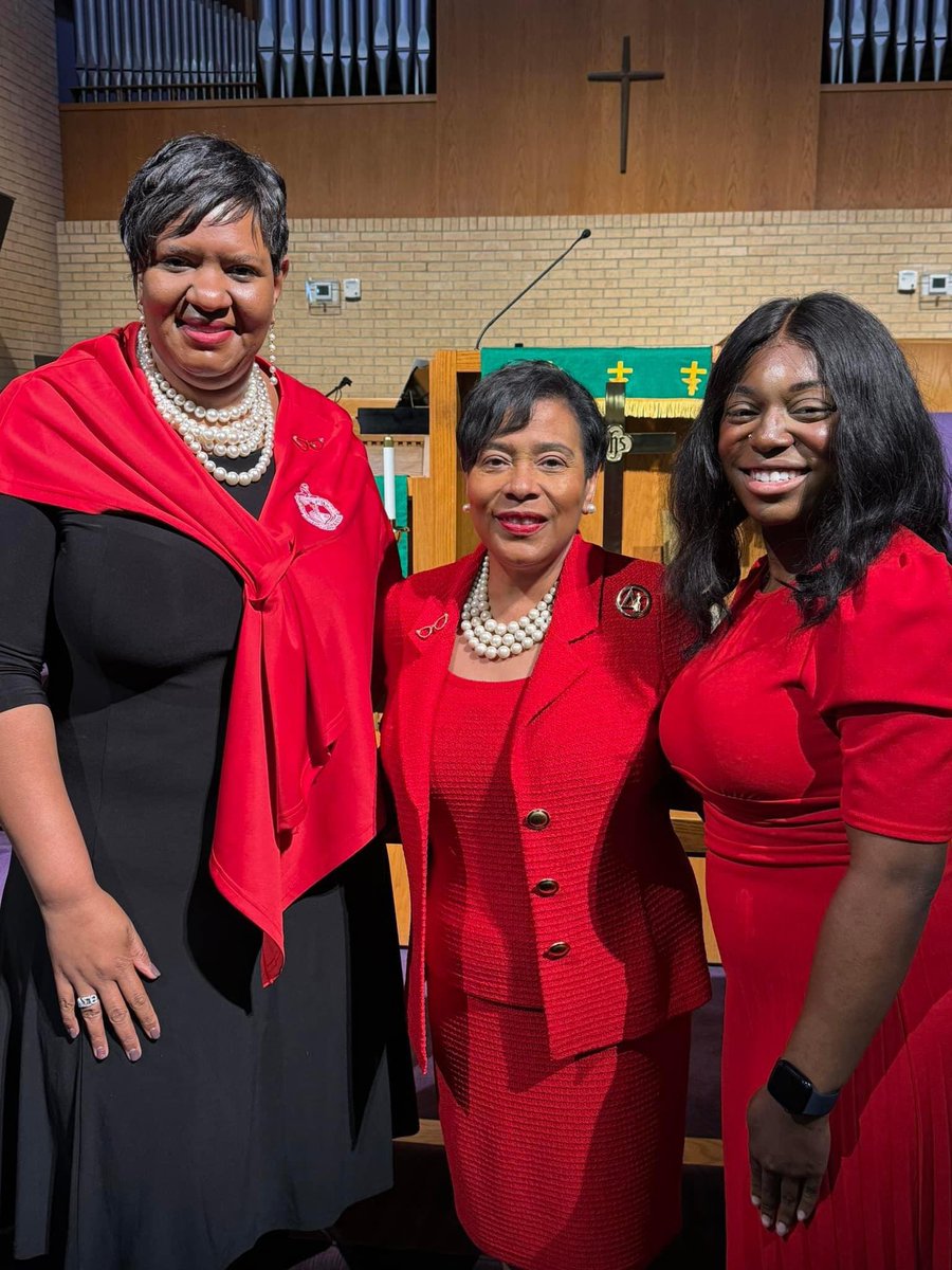 Holly_Lawson713's tweet photo. NAT. HQ DST LEADERSHIP IN THE CAROLINAS @dstinc1913
Our International President & Chair, Board of Directors Soror Elsie Cooke-Holmes was the keynote speaker at St. Joseph AME Church (Durham, NC), February 11, 2024 #HBCUSunday #SensationalSAR #DST1913 #BlackHistoryMonth2024 ❤️ https://t.co/suOxhyGA9d