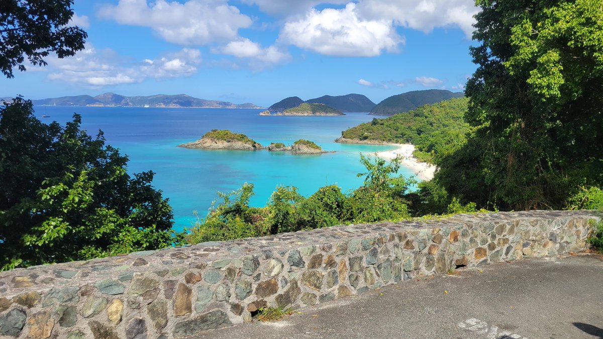TeamVicarious's tweet photo. The Team stopped in ST. Thomas, USVI. We took a ferry to ST. John and went to Trunk Bay where there is a US National Park. Only $5 to get in. You can plunk your cooler and towel down on the beach or rent chairs. Food and drinks are available for purchase. #StJohnUSVI #trunkbay https://t.co/qPczd5cwsU