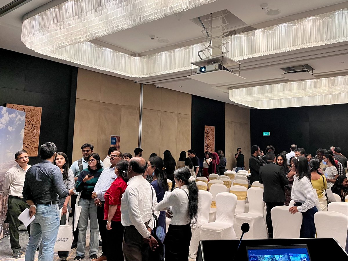 A fantastic first day in Bangalore, with an interactive and engaging partner session in the morning, followed by a packed offer holder session. We look forward to meeting many more of our partners, future #TeamUofG & alumni in India over the next week. 🇮🇳 👋 #WeAreInternational