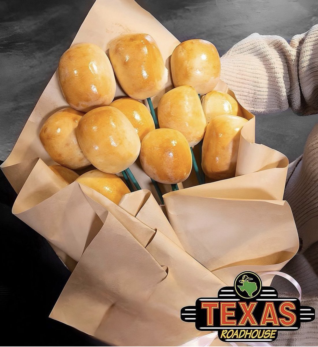 Texas Roadhouse roll bouquet… 👀👀👀