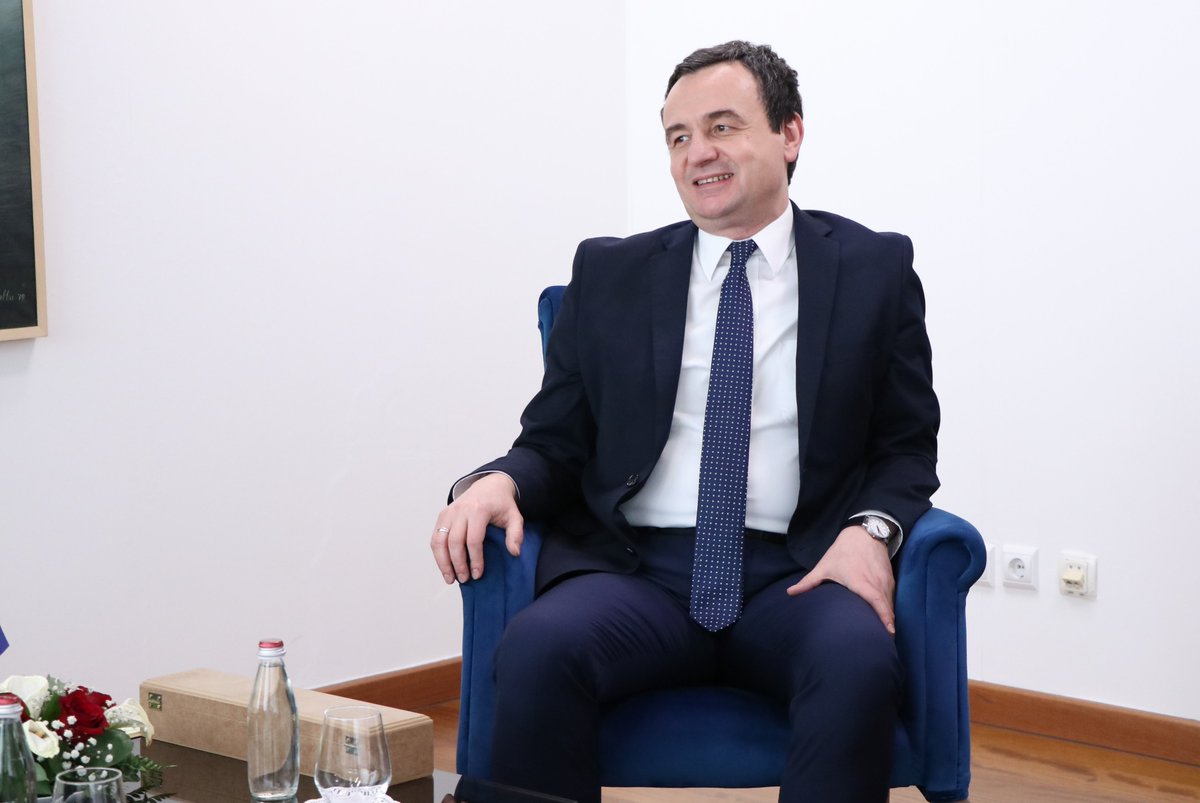 Today I held my farewell call with PM @albinkurti. We talked about the importance of economic development in 🇽🇰, including strengthening education and healthcare and improving the business environment. And we celebrated the special and enduring friendship between 🇽🇰 and the 🇬🇧.