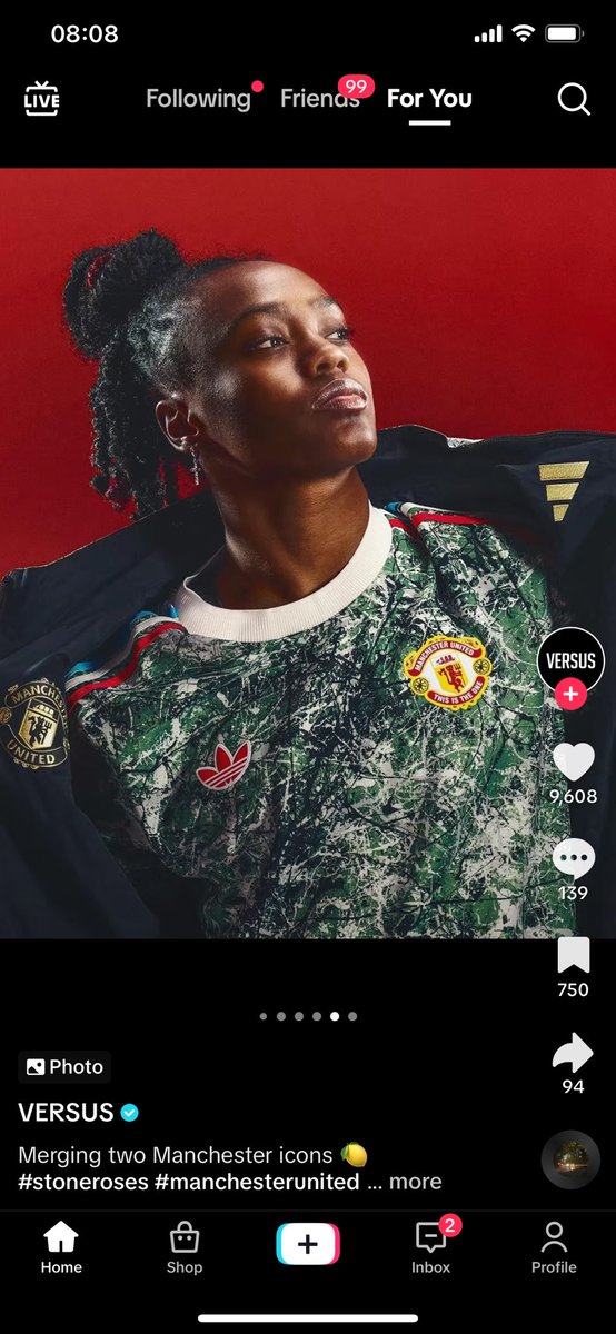 _ScottBarney_'s tweet photo. @Wolves @RobertPlant I think you need to get that shirt collab started.  can’t let Man U have the best shirt going. #wolves https://t.co/VoR6zFYaqk