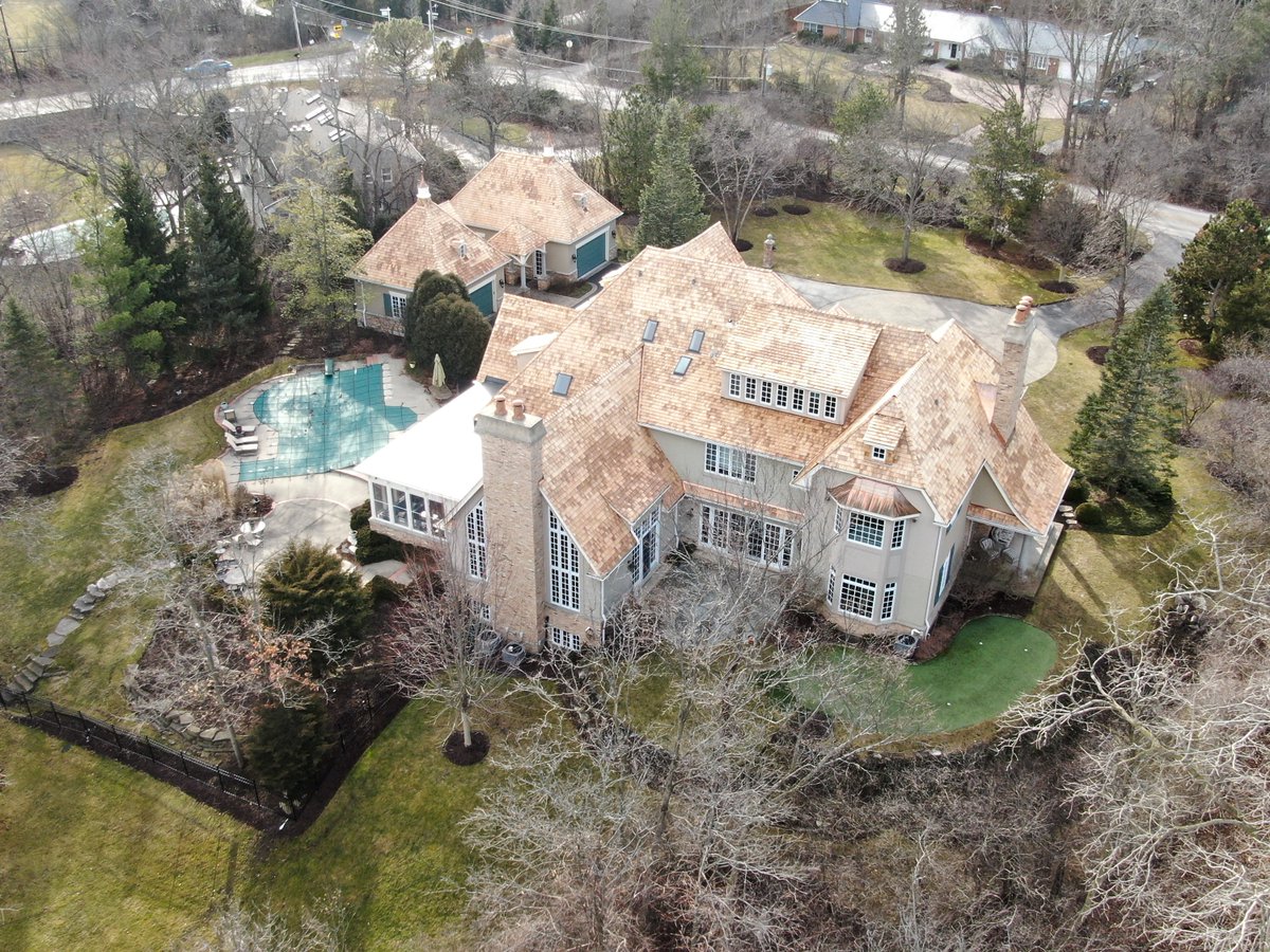 ShakeGuys's tweet photo. Shake Guys guided this Northbrook family through their Roofing Journey, helping them Discover their Roof's natural potential with a Cedar Shake Roof Replacement! Incredible Job Team!π
#ShakeGuys #roofing #CedarShake #cedarshakeroof #newroofinstallation #newroofing #Northbrookil https://t.co/jWTt8p1Yms