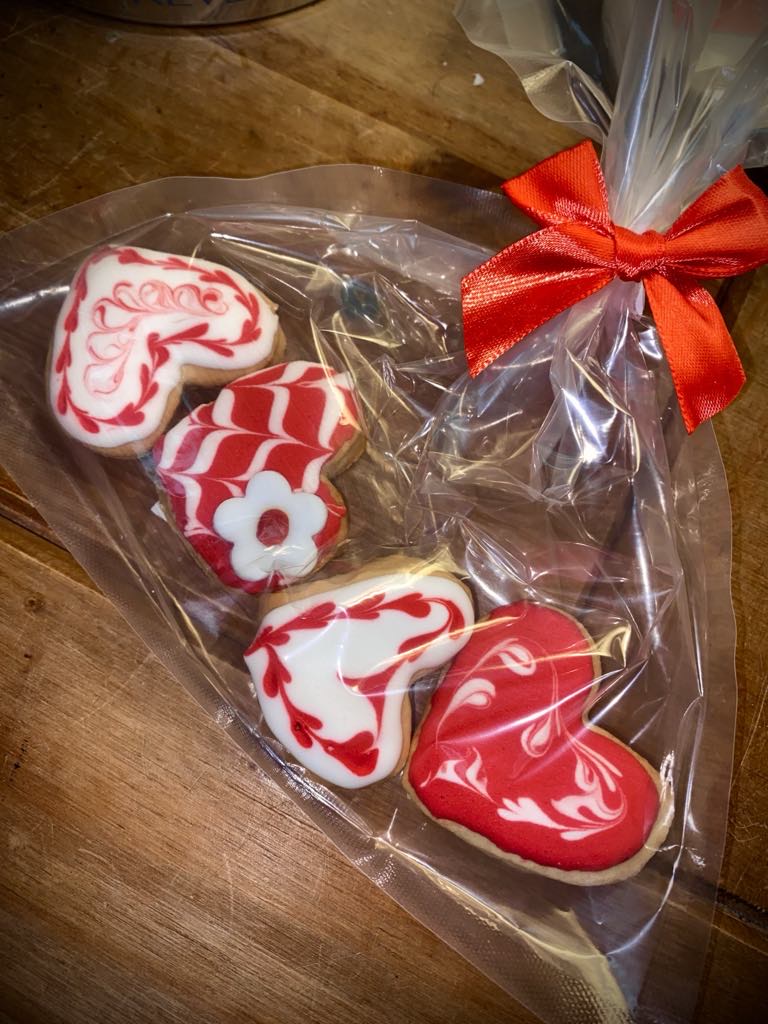 You don't need to spend a lot to let people know that you love them ♥️ Silver Darlings Cafe are selling these homemade cookies for just £1.50 per bag - come & buy a bag (or two) #ValentinesDay Cafe @timetidemuseum open 11am-3pm Our cafe is run by & raising funds for @GyrosOrg