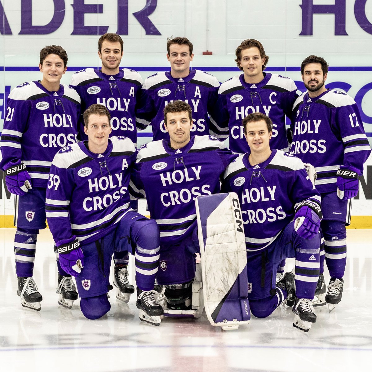 Join us this Friday at 7 p.m. as we celebrate our eight seniors prior to our matchup against Sacred Heart!  

🔗 tinyurl.com/5n8fmr6u 

#GoCrossGo