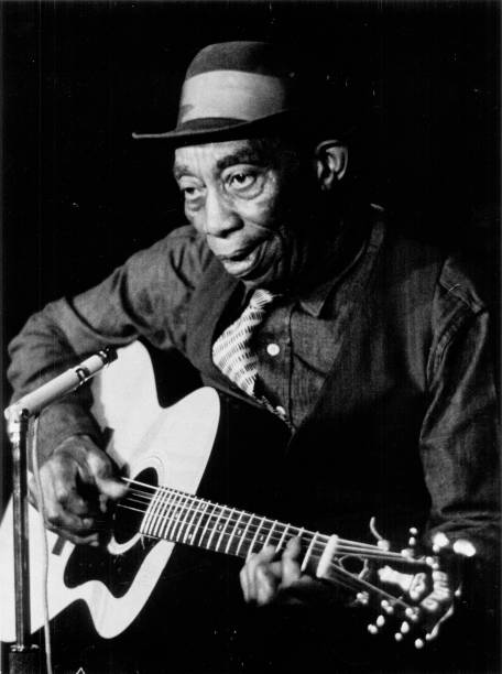 bluezharp's tweet photo. Mississippi John Hurt 
King Of The Blues - https://t.co/UVbLtVwZ3G
Photo by Robert R. McElroy https://t.co/QzBIPuAb5s